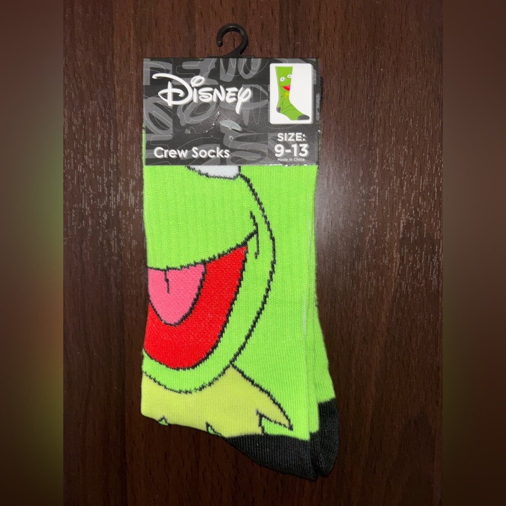THE MUPPETS “KERMIT THE FROG” NOVELTY CREW SOCKS NWT MEN’S SHOE SIZE 9-13